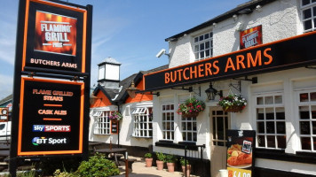 Butchers Arms outside