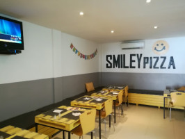 Smiley Pizza inside