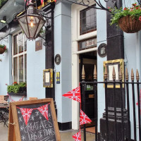 Leinster Arms inside