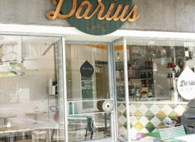 Darius Cafe food