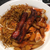 Lee's Chinese Takeaway food