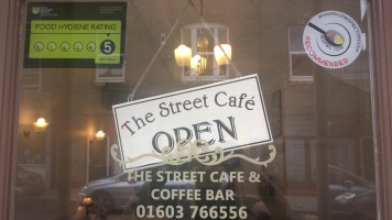 The Street Cafe food