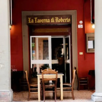 La Taverna Di Roberto inside