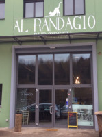 Al Randagio Pub Pizza inside