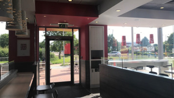 Kfc Meteor Centre outside