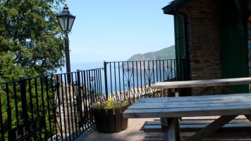 Cliff Top Cafe outside