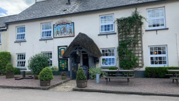 The Tom Cobley Tavern outside