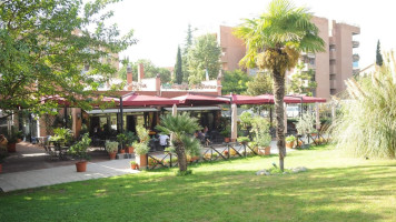 Caffe Del Parco outside