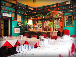 La Cave Wine Bar Restaurant, food