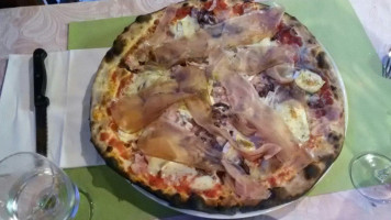 Pizzeria Da Sabrina Di Bit Thomas C food