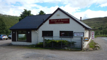 Bridge Of Brown Tearoom outside