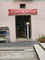 Pizzeria Rustica outside