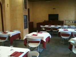 Pizzeria L'aquila food