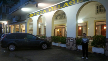 Pizza Village Di Michele Iovine C food