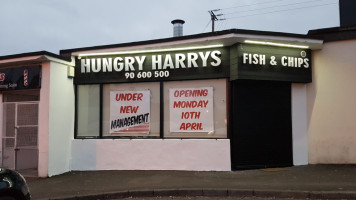 Hungry Harry's outside