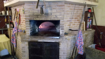 Antica Trattoria Pizzeria Al Carretto Di Martorana Francesco inside