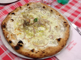 Pizzeria Maria Mari' food