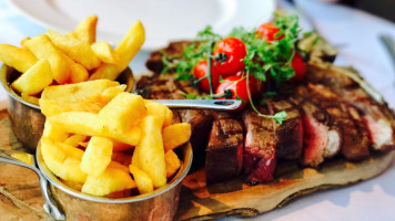 Marco Pierre White Steakhouse, Grill Lincoln food