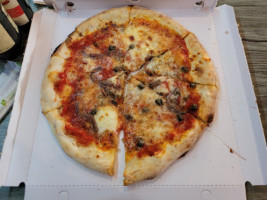 Pizzeria Lu Vorru food