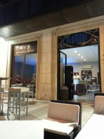 Glamour Cafe' inside