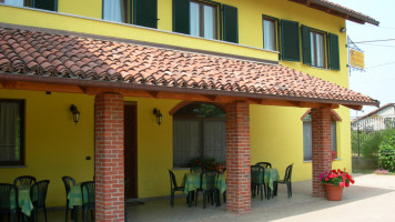 La Casa Dei Melograni outside