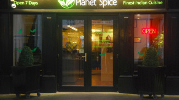 Planet Spice food