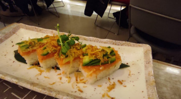 Sushi Club food