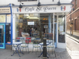 Cafe St Pierre inside