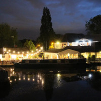 The Watersedge, Canal Cottages food