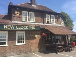 New Clock Inn, Hungry Horse outside
