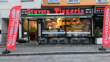 Stuvsta Pizzeria outside