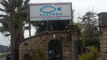Pizzeria Azzurro outside