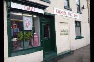Laus Chinese Takeaway outside