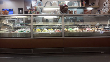Gelateria In End Out food