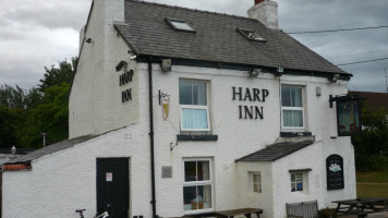 Harp Inn inside