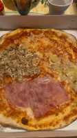 Cuor Di Pizza Di Moretti Moira food