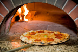 Pizzeria Self Service Al Tre food