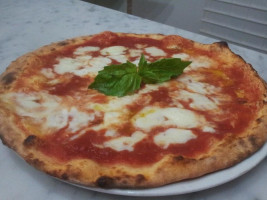 Pizzeria Antonio O Pizzaiuolo food