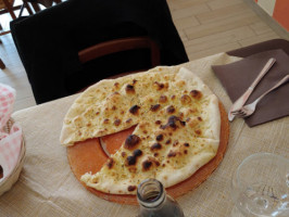 Trattoria Pizzeria I 2 Monelli food