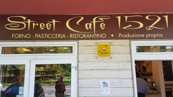 Street Cafe 1521 food