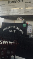 Tasties Cafe food