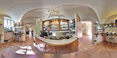 San Sebastian Cafe inside