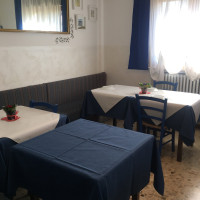 Taverna Mykonos inside