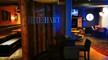 White Hart Newmarket inside
