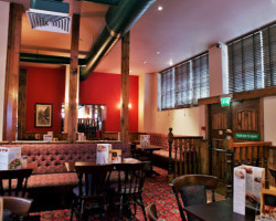 The Quay Jd Wetherspoon inside