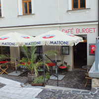 Cafe Burget outside