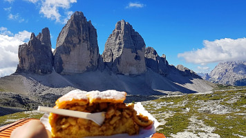 Rifugio Locatelli Alle Tre Cime Di Lavaredo food