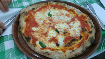Pizzeria La Bruna Di Criscuolo Giuseppe E C food