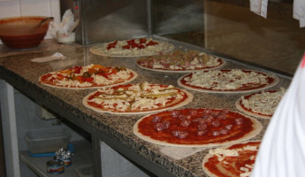 Pizzeria Miro food