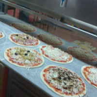 Pizzeria Fulmine Di Castellano Michele food